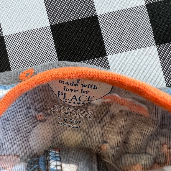 Children’s Place Footie Sleeper Pajamas Bundle - Picture 4 of 4